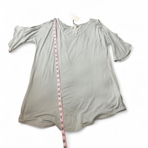 Ruffled Sleeve Cold Shoulder Top‎ - Picture 14 of 14